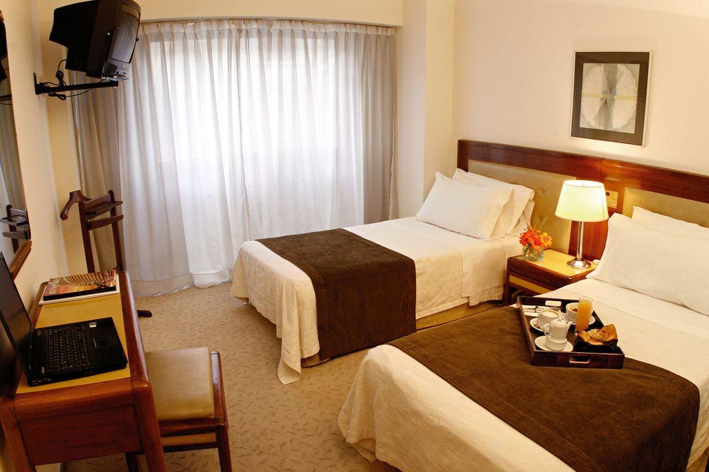 Hotel Bisonte Libertad à Buenos Aires Chambre photo